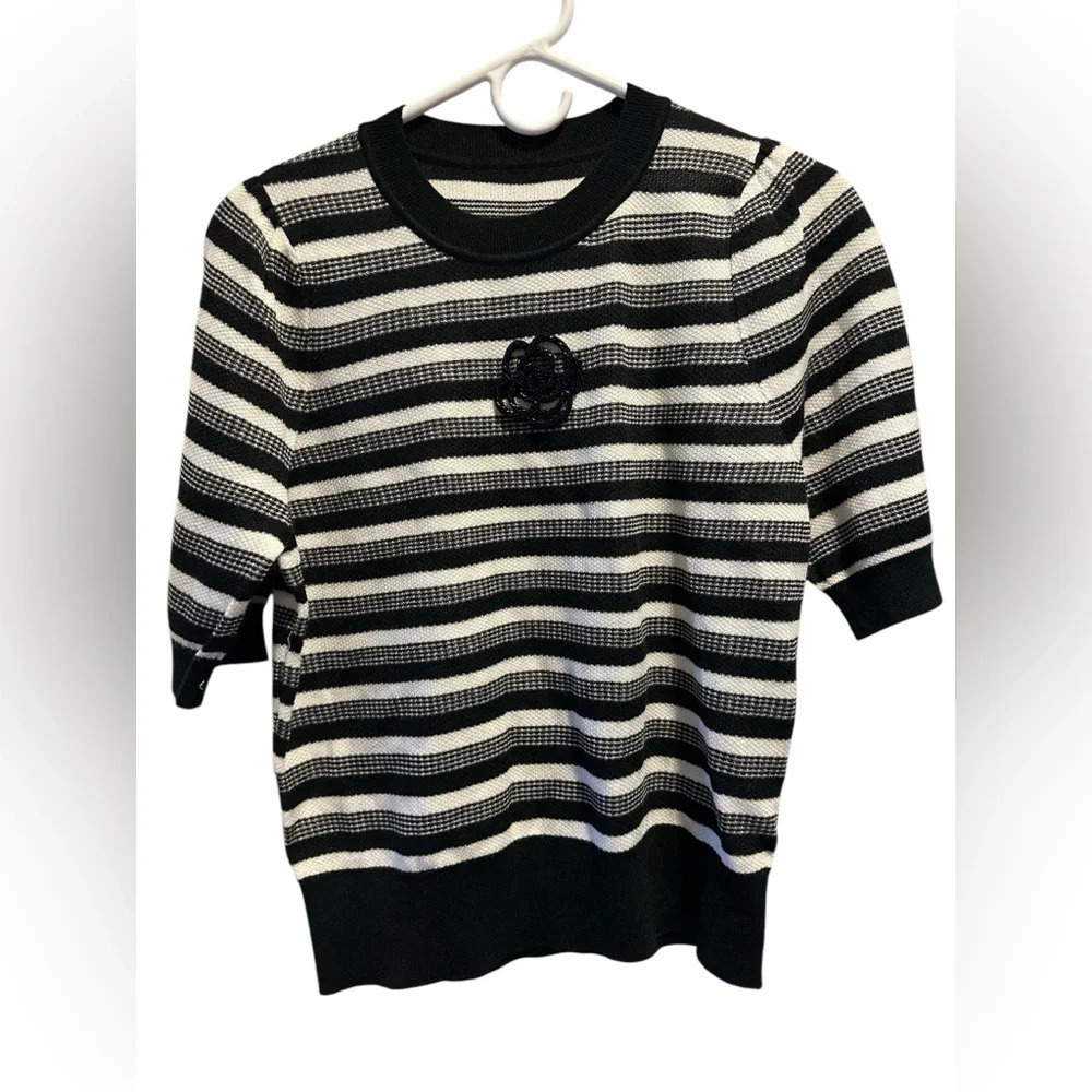 Fenmo black and white short sleeve silk blend sweater NWT